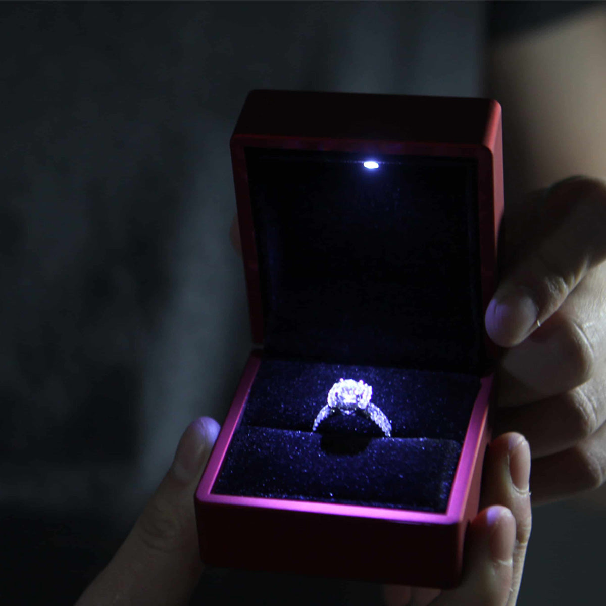 Proposal ring box with light