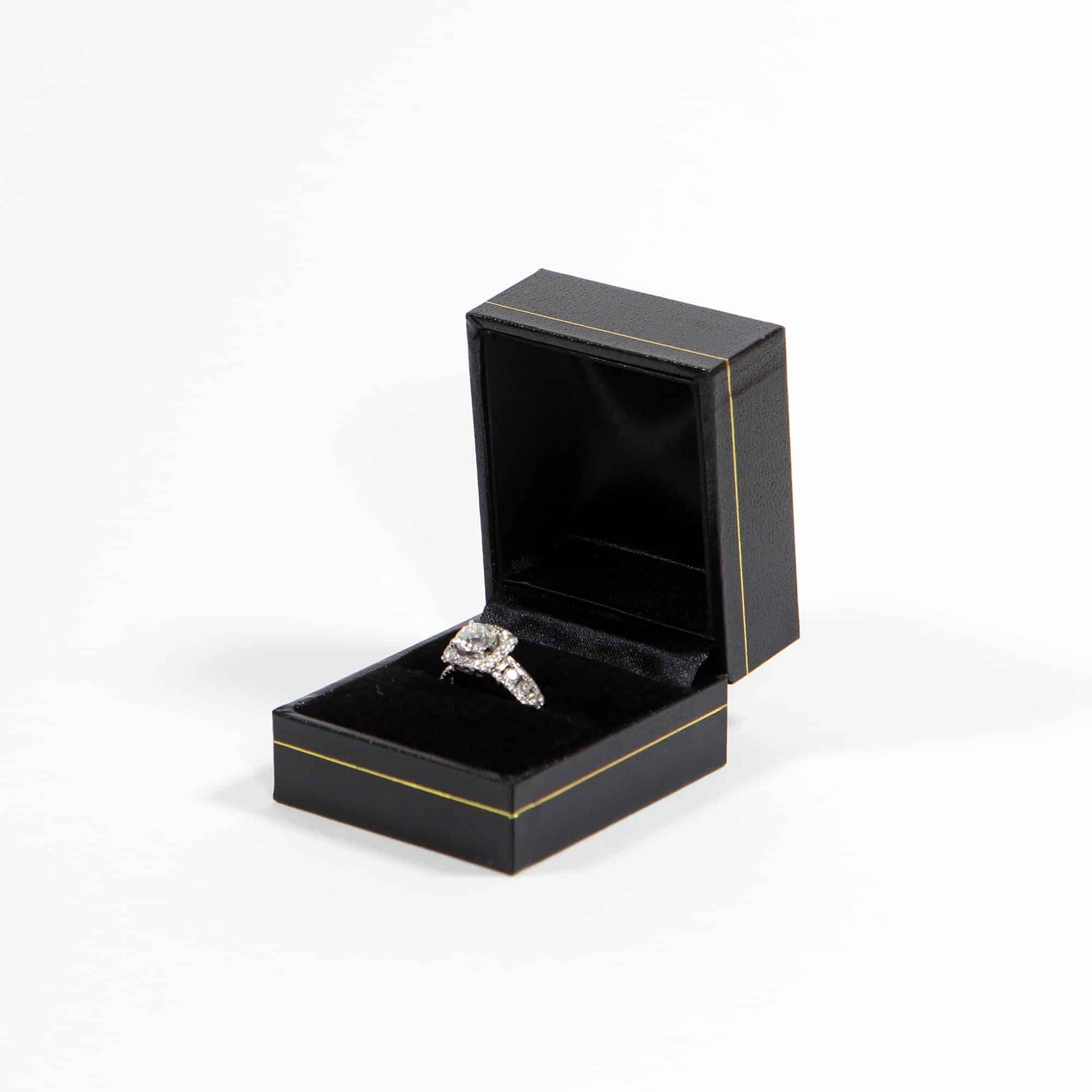 Single ring box for men or women. This classic black style is timeless for any weddings or engagements.