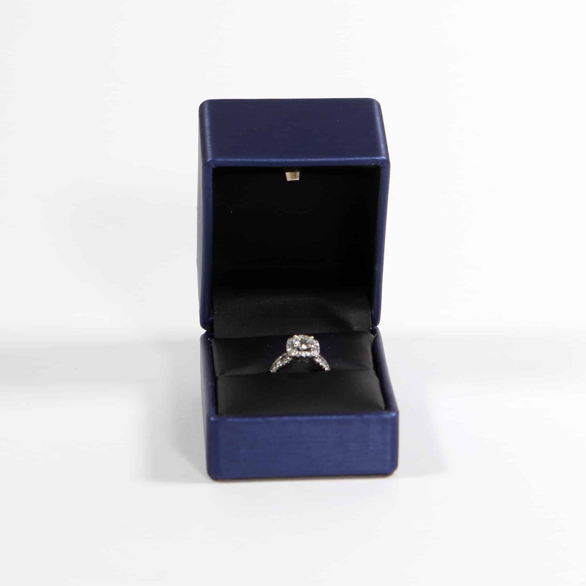 Led lit blue leather ring box , luxury led ring box