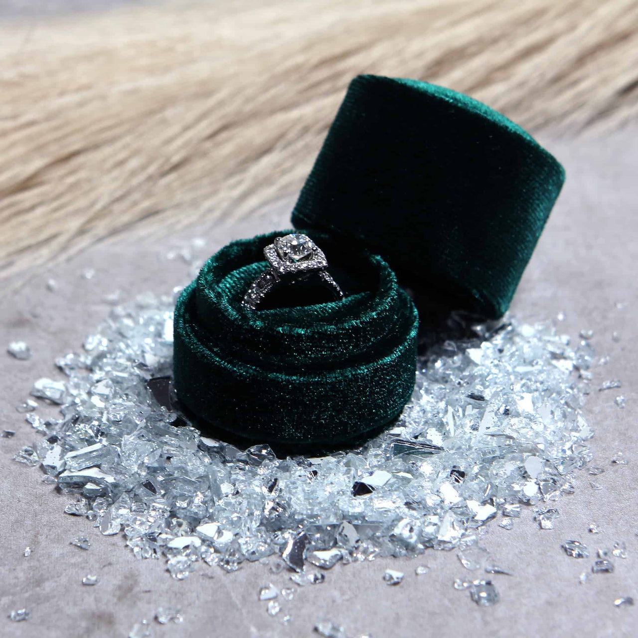 green velvet ring box, heirloom ring box, proposal ring box, ring box, ring, luxury ring box, velvet ring box, engagement ring box, best ring box