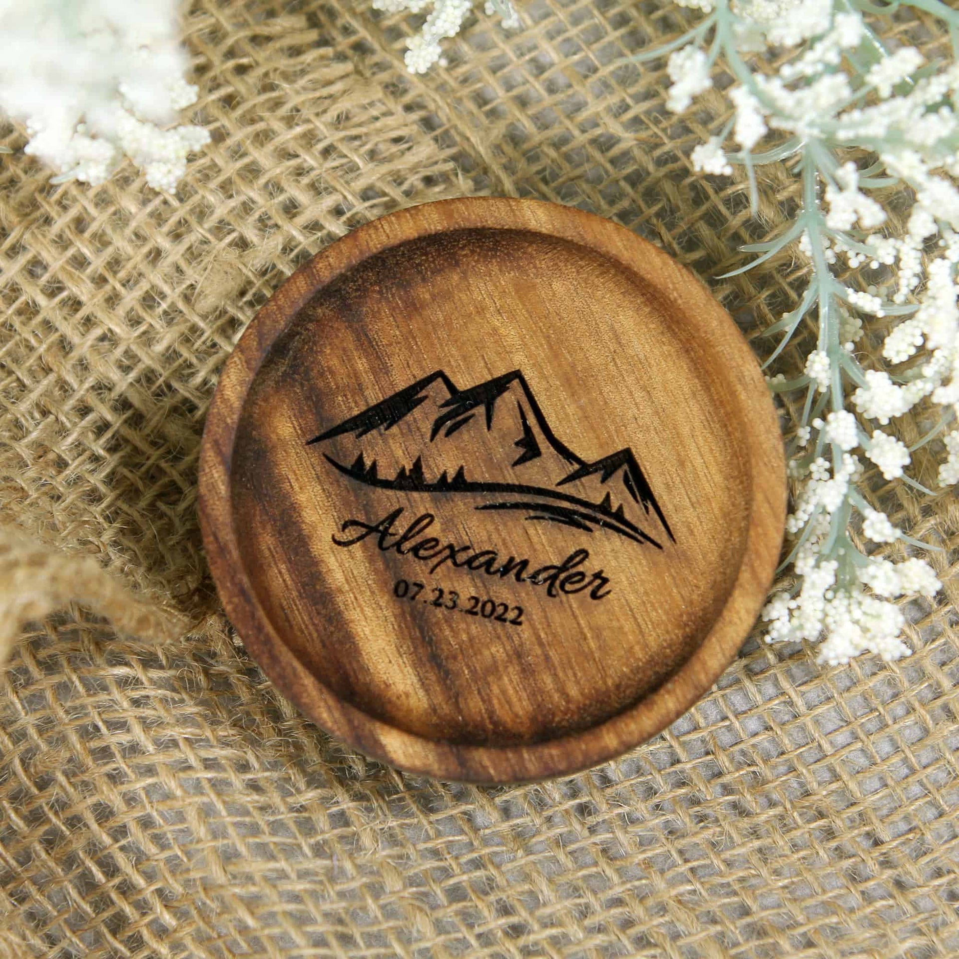 custom ring dish with mountain and names
