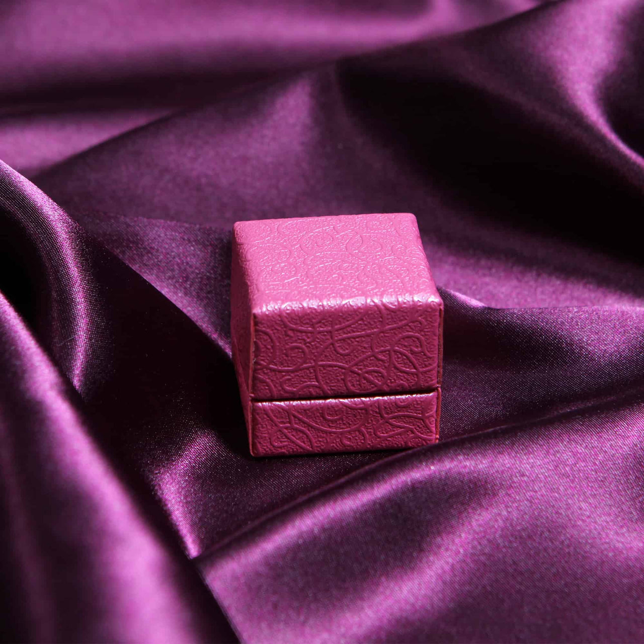 Pink Heirloom Ring Box - Square