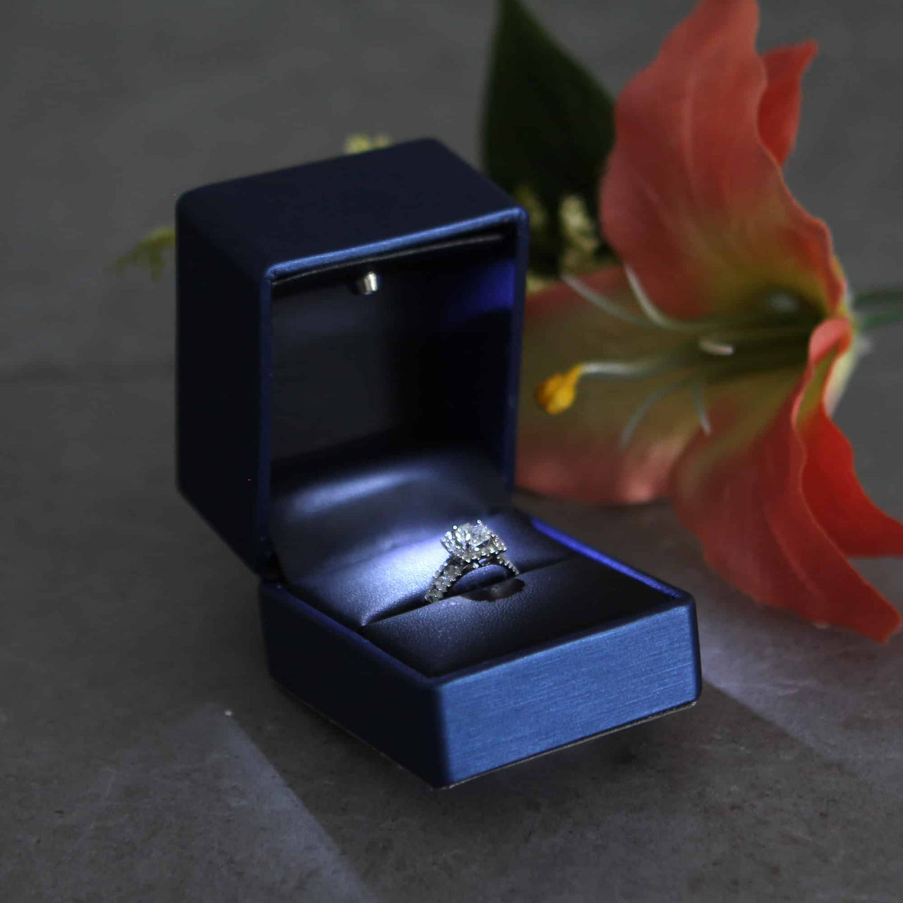 Led lit blue leather ring box , luxury led ring box 